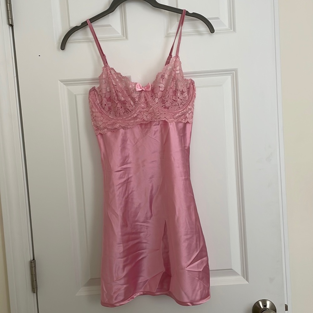 NWT Pink Elegant Moments lingerie dress 💓